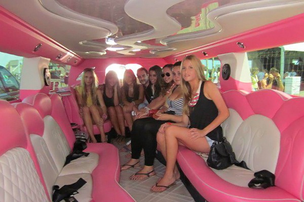 Interior Hummer H2 Pink